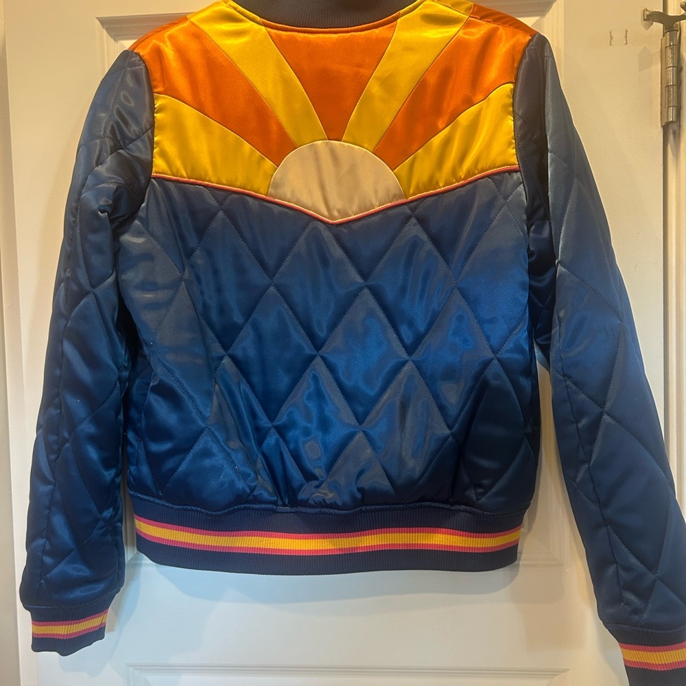 Colorful Quilted Jacket - Picture 5 of 6